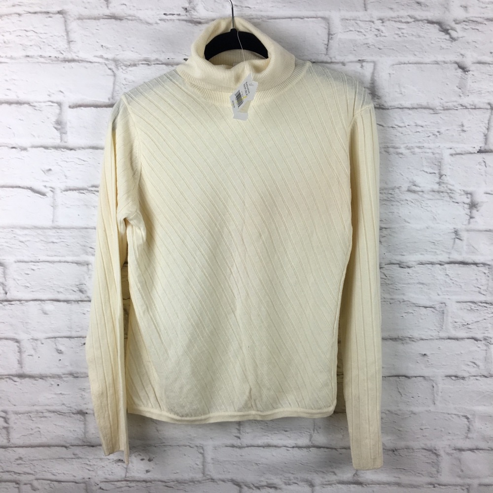 Banana Republic merino wool turtleneck M ivory B24